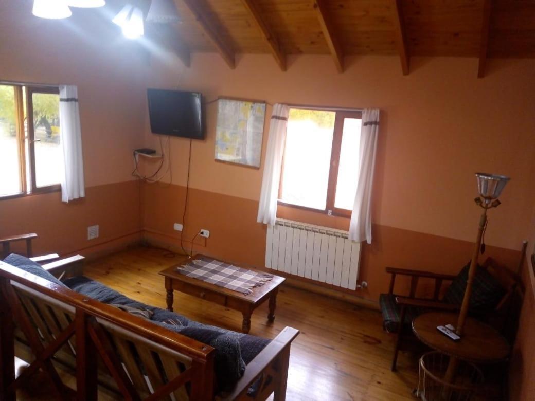 Camping Y Hostal El Ovejero El Calafate Exterior foto