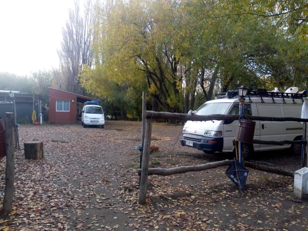 Camping Y Hostal El Ovejero El Calafate Exterior foto